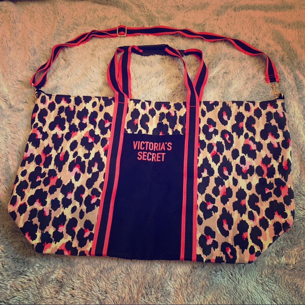 Victoria’s Secret tote bag! Never Used!
